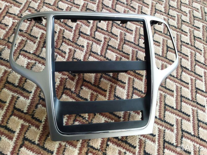 Магнитола Jeep Grand Cherokee