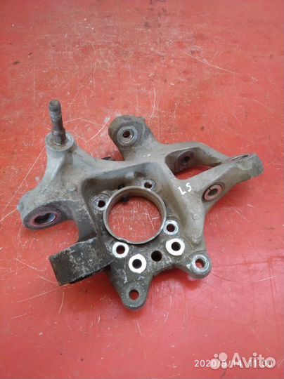 Поворотный кулак (цапфа) Lexus Ls XF40