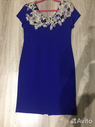 Нарядное платье