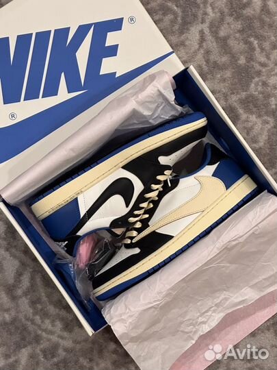 Travis Scott Nike Air Jordan 1 Low Fragment