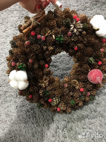 Новогодний венок ручной работы