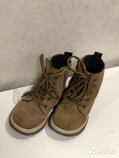 Ботинки демисезонные для мальчика 25