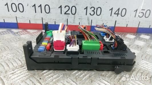 Блок комфорта peugeot 5008 (8UK17M301)