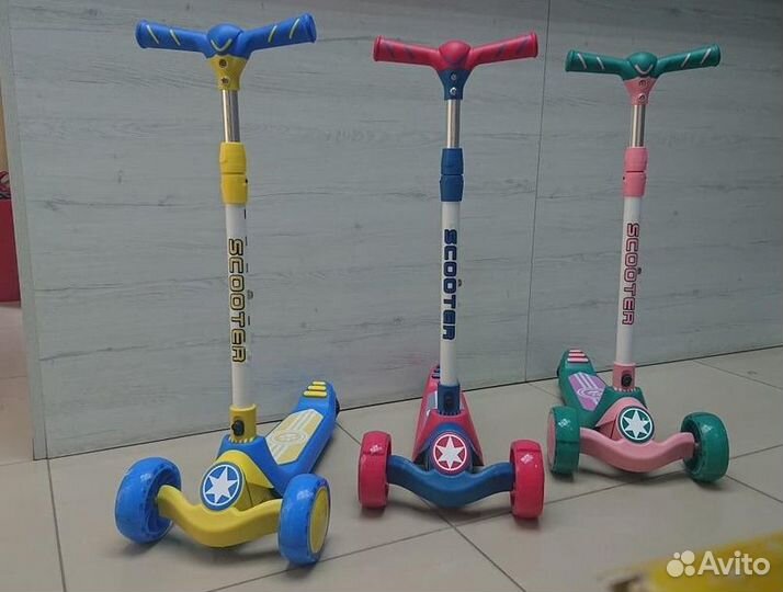 Самокат Luxmom YL-760