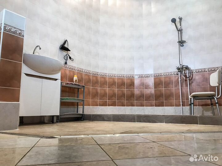 Уход за пожилыми людьми. Пансионат. Сиделка