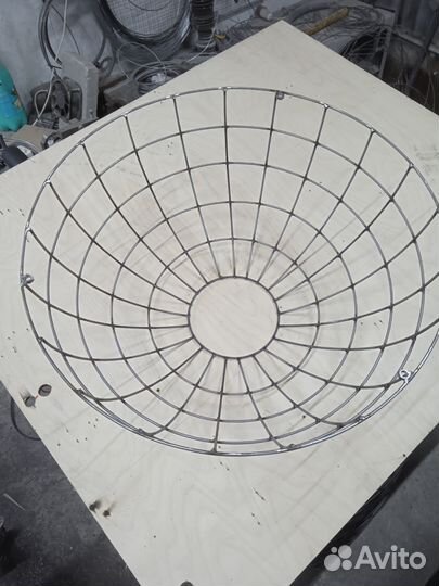 Кашпо для цветов подвесное