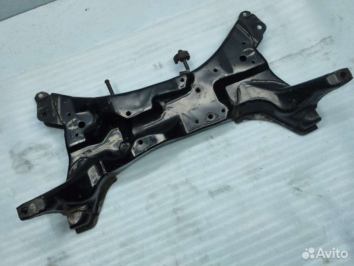 Подрамник передний на Mitsubishi Lancer 9