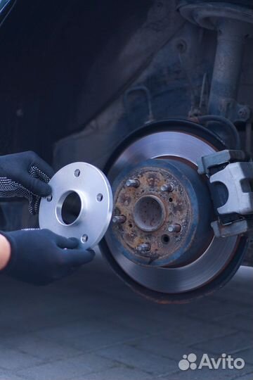 Проставки на колеса Camry