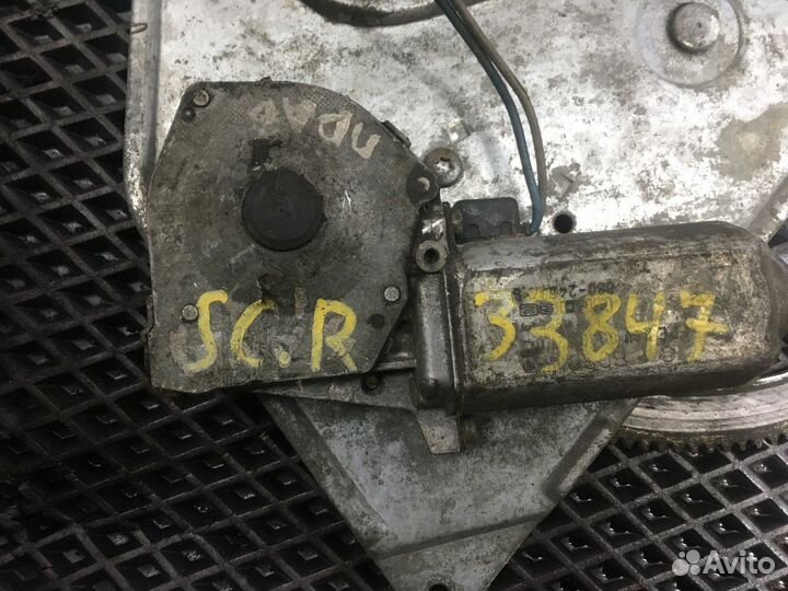 Стеклоподъемник электрический правый