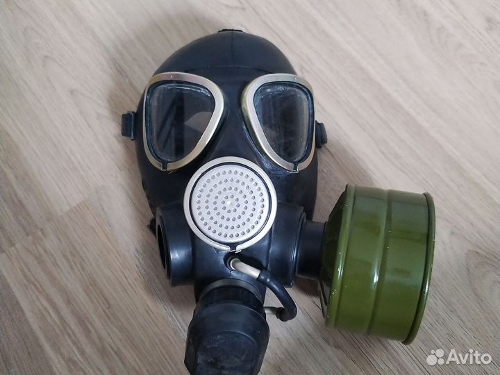 Противогаз гп 7 новый с сумкой и фильтром