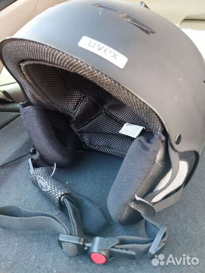 Горнолыжный шлем uvex