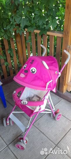 Легкая детская коляска
