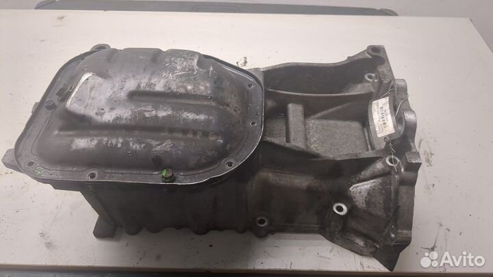 Поддон Toyota Prius, 2005