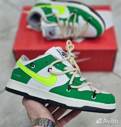 Кроссовки nike air женские