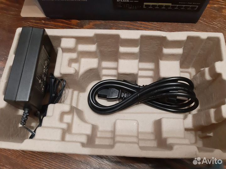 Коммутатор (свич) PoE D-link DGS-1008P