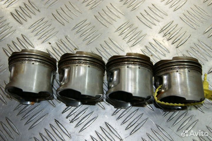 Поршень Kawasaki GPZ400R