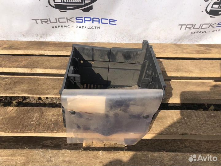 81254416203 Кронштейн электронных блоков Man