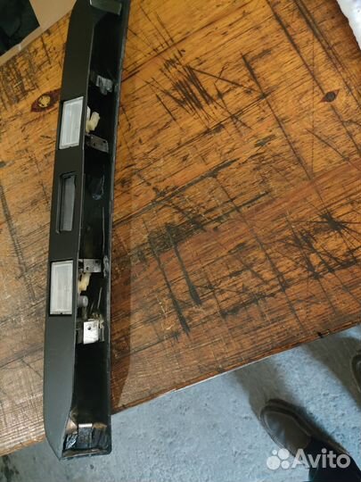 Накладка крышки багажника Ленд Ровер Фрилендер 2