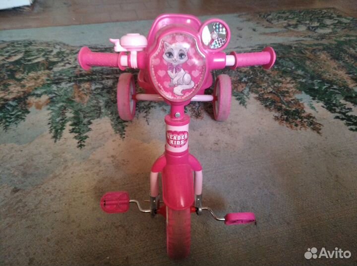Детский трехколесный велосипед