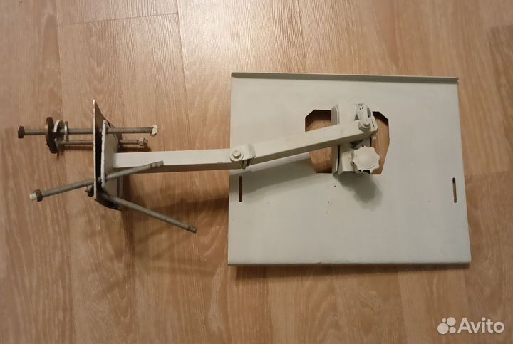 Кронштейн для микроволновки, телевизора