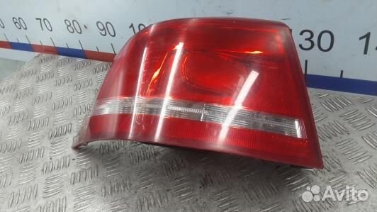 Фонарь задний левый volkswagen passat B7 (KML18MX0