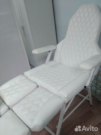 Продам педикюрное кресло б/у. Торг