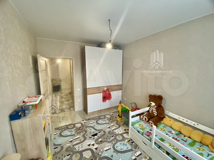 2-к. квартира, 49 м², 2/4 эт.