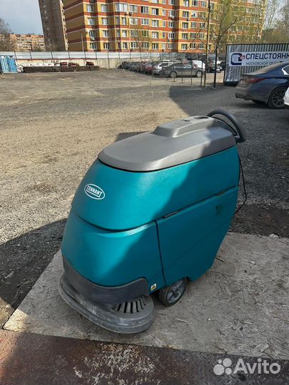 Аккумуляторная поломоечная машина tennant t5