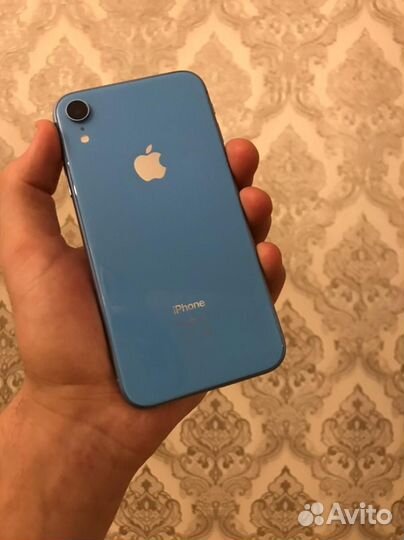 iPhone Xr, 64 ГБ