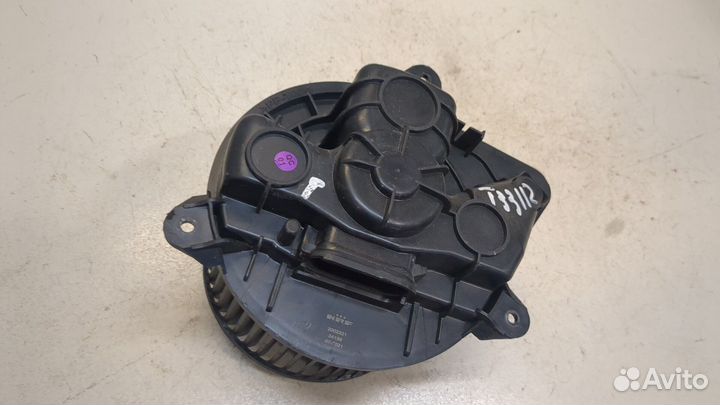 Двигатель отопителя Nissan Primastar, 2010