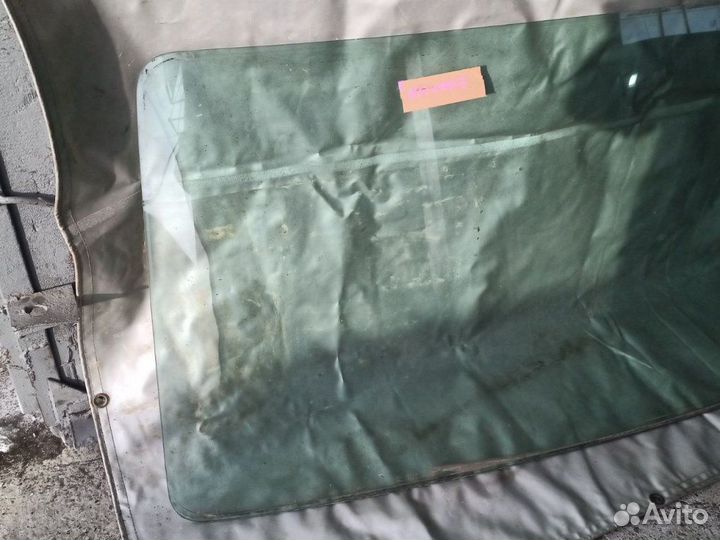 Стекло лобовое Nissan Diesel CX48G GE13