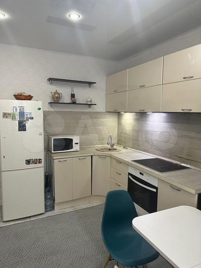 2-к. квартира, 60,7 м², 1/10 эт.