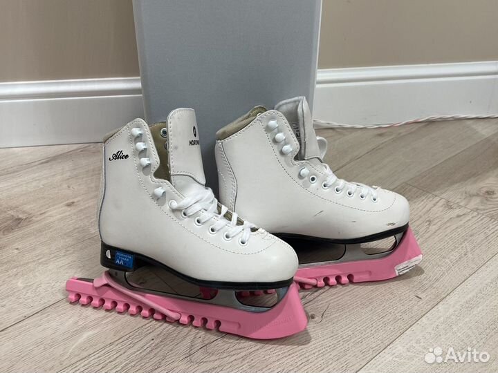 Коньки фигурные размер 31