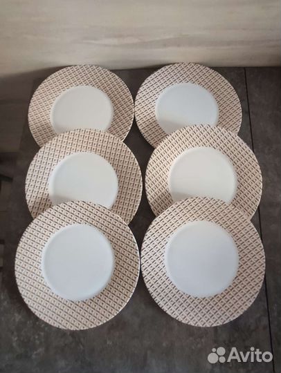 Набор обеденных тарелок, d28 см