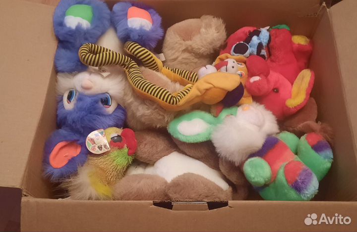 Огромное количество мягких игрушек лотом