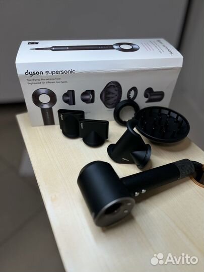 Фен Dyson Supersonic HD08 Black/Nickel