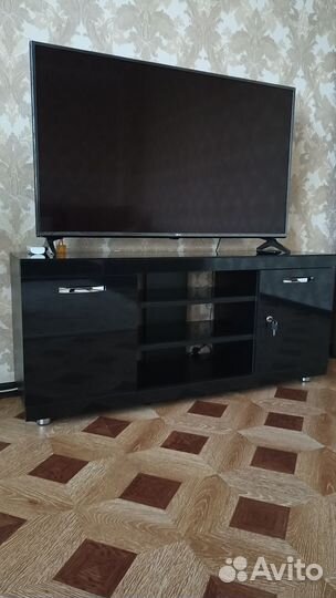Тумба под телевизор