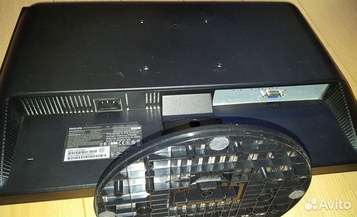 Монитор 22 дюйма 1680x1050 16:10