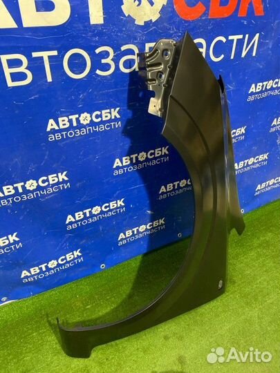 Крыло переднее левое Opel Zafira A05 A16XER