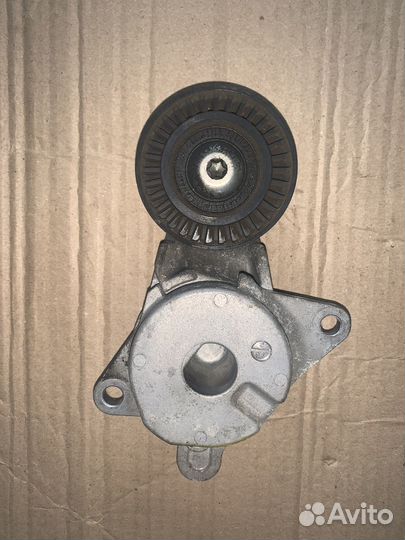 Натяжитель ремня 1NZ