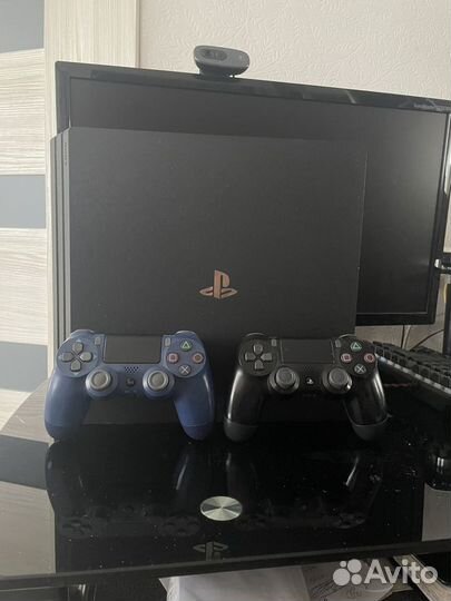 Sony playstation 4 PS4 pro