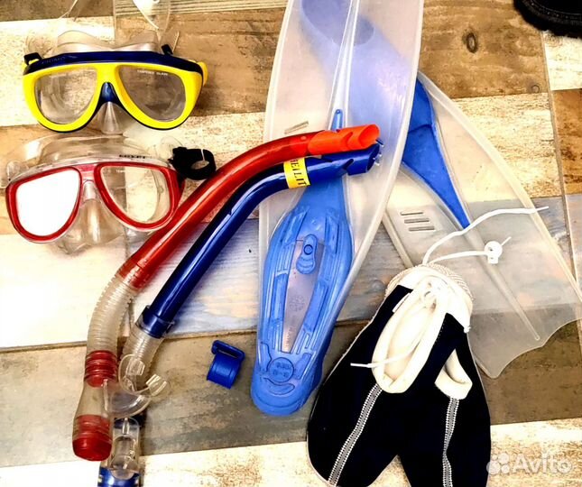 Маска для плаванья и трубка, бронь