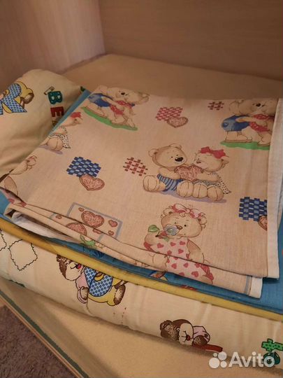 Комплект в детскую кроватку