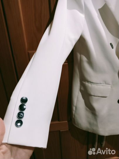 Пиджак белый женский