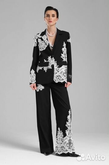 Ультрамодный костюм