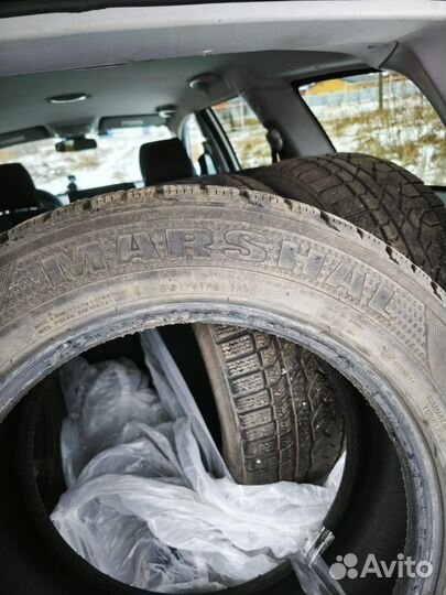 Marshal I'Zen RV KC15 235/55 R17 99H