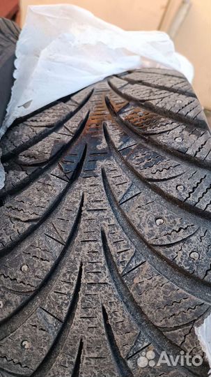 Sava Eskimo Stud 215/65 R16