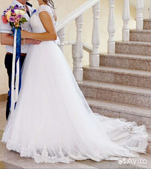 Свадебное платье