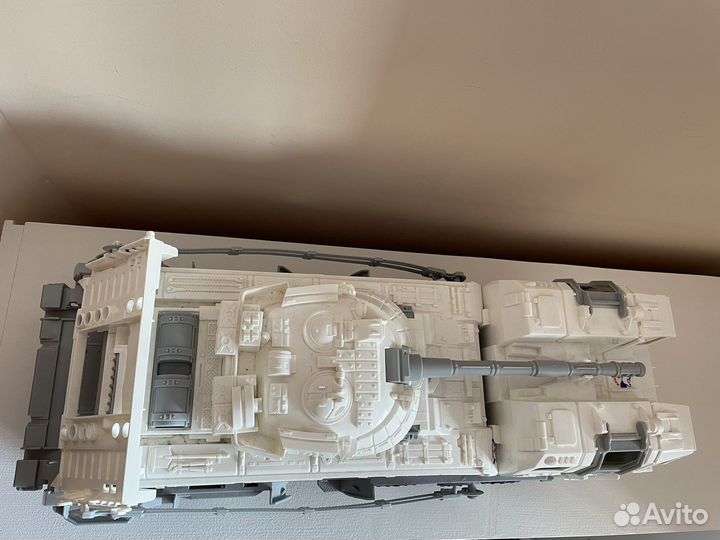 Военный тягач с танком «Арктика»