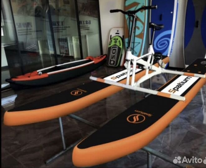 Водный велосипед катамаран